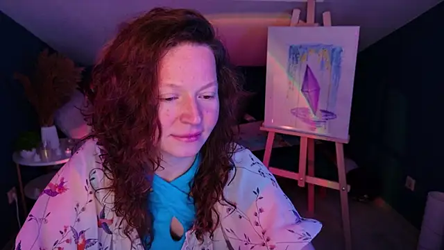 AuroraBorealis   online show from November 11, 2025, 6:35 am