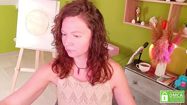 AuroraBorealis   online show from December 3, 2025, 9:51 am