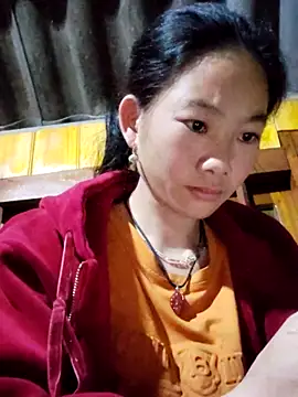 gio-thu online show from December 13, 2025, 11:32 pm