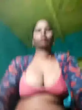 Snapshot of Rt_shreya chatting on October 31, 2025, 2:29 pm Rt shreya online show from October 31, 2025, 2:29 pm