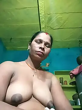 Snapshot of Rt_shreya chatting on November 1, 2025, 9:17 pm Rt shreya online show from November 1, 2025, 9:17 pm