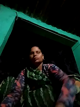 Snapshot of Rt_shreya chatting on November 8, 2025, 12:38 pm Rt shreya online show from November 8, 2025, 12:38 pm