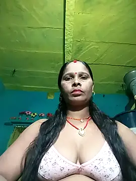 Snapshot of Rt_shreya chatting on November 15, 2025, 2:24 pm Rt shreya online show from November 15, 2025, 2:24 pm