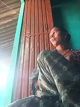 Snapshot of Rt_shreya chatting on November 28, 2025, 6:49 am Rt shreya online show from November 28, 2025, 6:49 am