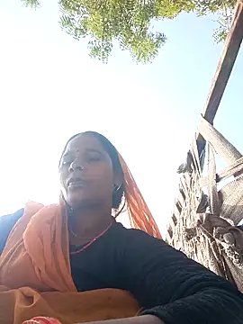 Snapshot of Rt_shreya chatting on December 15, 2025, 4:17 am Rt shreya online show from December 15, 2025, 4:17 am