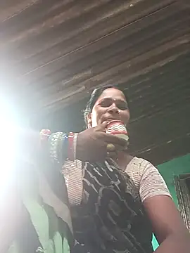 Snapshot of Rt_shreya chatting on April 30, 2026, 1:34 am Rt shreya online show from April 30, 2026, 1:34 am