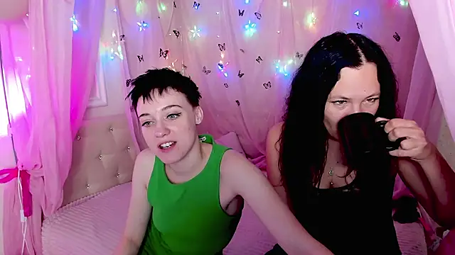 Victoria Panther online show from November 15, 2025, 6:00 am