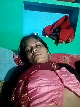 Snapshot of Miya_baby chatting on October 27, 2025, 6:34 pm Miya baby online show from October 27, 2025, 6:34 pm