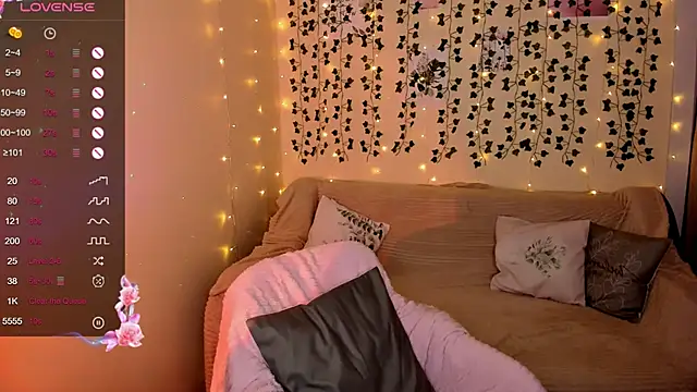 Snapshot of Evaa_Braunn chatting on November 7, 2025, 2:11 am Evaa Braunn online show from November 7, 2025, 2:11 am