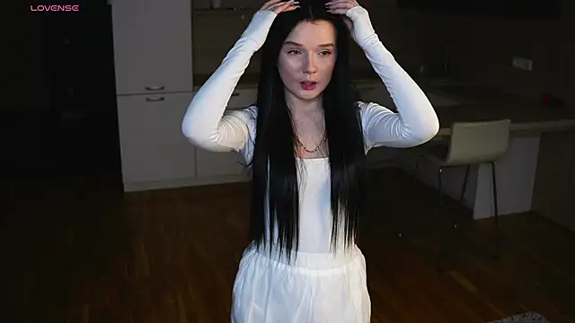 RonnieSchmertz online show from November 23, 2025, 5:46 pm