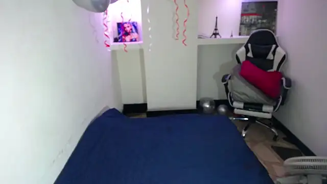 Snapshot of dayo_evans chatting on November 17, 2025, 8:14 pm dayo evans online show from November 17, 2025, 8:14 pm