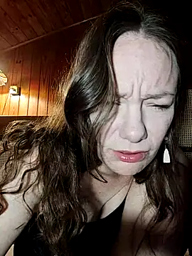 JulieSqualor81 online show from March 26, 2026, 4:29 am