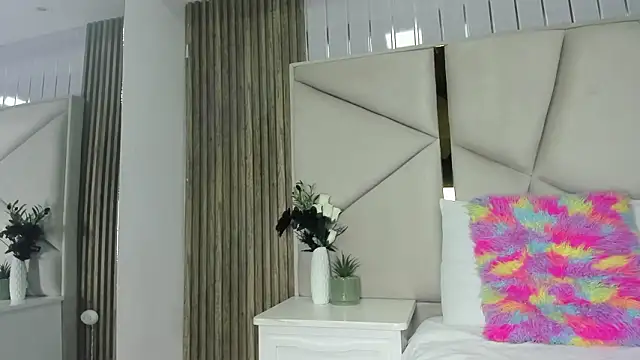 Snapshot of rebeca_brown_ chatting on March 7, 2026, 11:40 am rebeca brown online show from March 7, 2026, 11:40 am