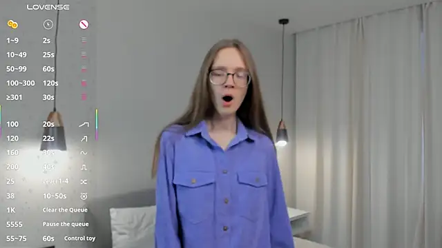 AiFusch online show from November 13, 2025, 8:35 am