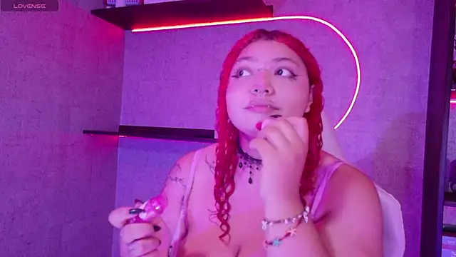 Snapshot of irisfeitan chatting on April 10, 2026, 10:09 am irisfeitan online show from April 10, 2026, 10:09 am