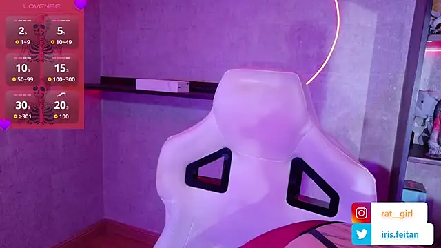 Snapshot of irisfeitan chatting on April 14, 2026, 10:10 am irisfeitan online show from April 14, 2026, 10:10 am