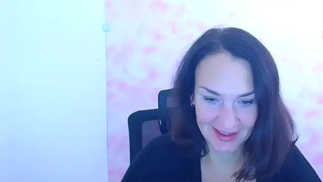 Rosie Rosee online show from December 19, 2025, 6:31 am