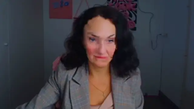 Rosie Rosee online show from April 8, 2026, 11:21 am