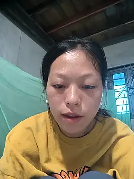 Snapshot of Zerin_nova chatting on November 2, 2025, 7:33 am Zerin nova online show from November 2, 2025, 7:33 am