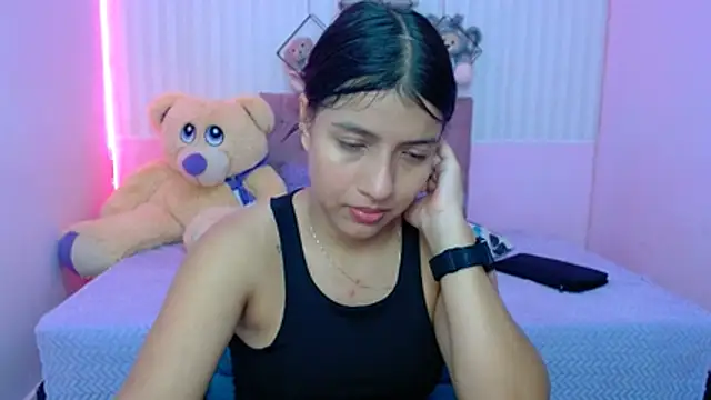 zara cute online show from November 28, 2025, 4:53 pm