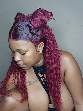 ZuriVixen online show from July 8, 2026, 7:29 pm