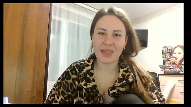 MeadowEyes online show from January 9, 2026, 8:43 pm
