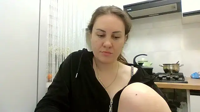 MeadowEyes online show from May 6, 2026, 8:25 pm