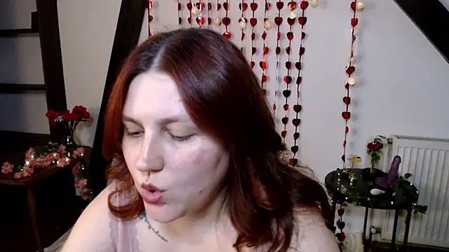 Snapshot of Lilith__moon chatting on February 17, 2026, 9:10 pm Lilith moon online show from February 17, 2026, 9:10 pm