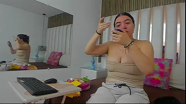 AmbarGills online show from November 12, 2025, 1:00 pm