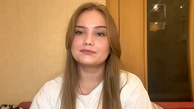 WillowSturiaIe online show from October 17, 2025, 9:23 am