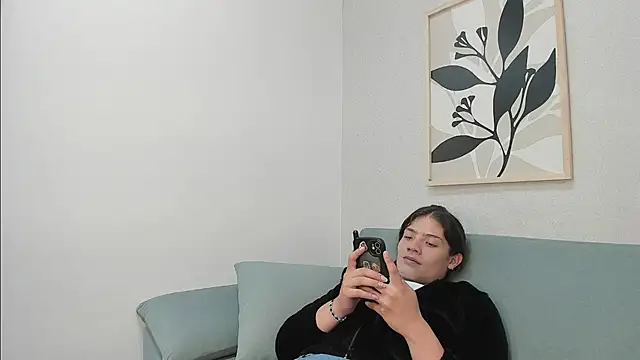 Snapshot of KassMonroe chatting on June 19, 2026, 8:01 pm KassMonroe online show from June 19, 2026, 8:01 pm