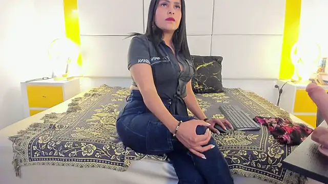 Snapshot of Barbbara_sweett chatting on April 28, 2026, 12:54 pm Barbbara sweett online show from April 28, 2026, 12:54 pm