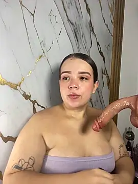 Emely Pregnant online show from October 22, 2025, 5:02 pm