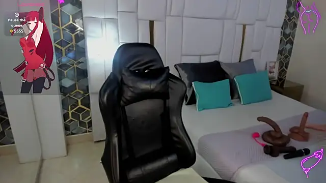 emily parks666 online show from November 21, 2025, 9:57 pm