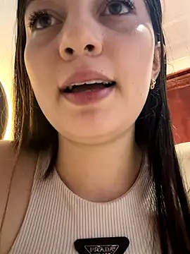   Lorelain   online show from November 24, 2025, 10:20 pm