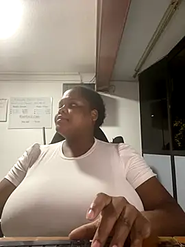 gabrielabrunette69 online show from December 14, 2025, 11:42 pm