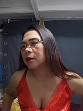 Snapshot of erma_joy chatting on April 21, 2026, 7:39 pm erma joy online show from April 21, 2026, 7:39 pm