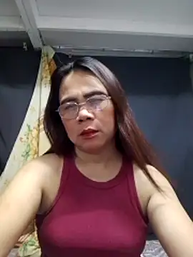 Snapshot of erma_joy chatting on April 25, 2026, 12:13 am erma joy online show from April 25, 2026, 12:13 am