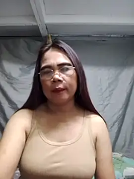Snapshot of erma_joy chatting on May 1, 2026, 11:26 am erma joy online show from May 1, 2026, 11:26 am