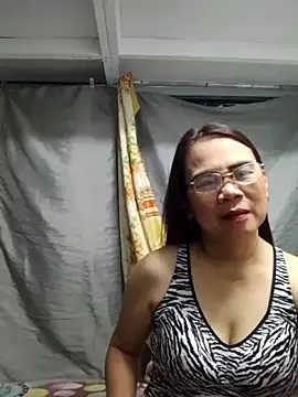 Snapshot of erma_joy chatting on May 6, 2026, 10:31 am erma joy online show from May 6, 2026, 10:31 am