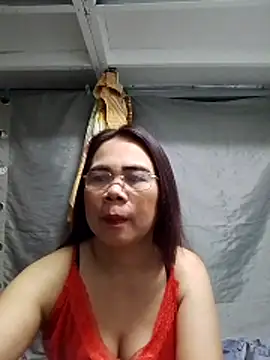 Snapshot of erma_joy chatting on May 8, 2026, 8:36 pm erma joy online show from May 8, 2026, 8:36 pm