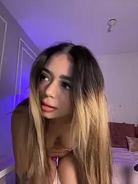 HoneyMollyX online show from February 22, 2026, 1:09 pm