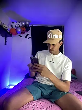 Gio 0324 online show from October 20, 2025, 1:50 am