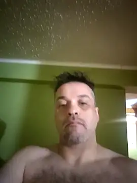 Tophe1 online show from October 28, 2025, 5:11 am