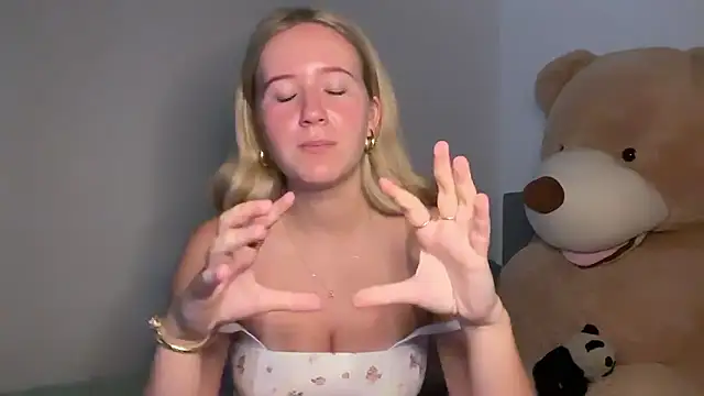 itssosierra online show from January 12, 2026, 11:54 pm