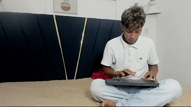 Snapshot of ryder_cum23 chatting on October 24, 2025, 9:17 am ryder cum23 online show from October 24, 2025, 9:17 am