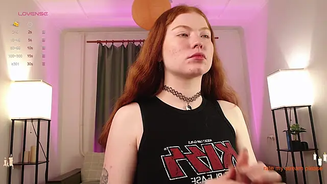 GingerCute online show from November 2, 2025, 3:58 pm