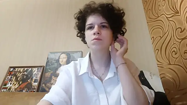 JesseniaHanney online show from October 19, 2025, 8:59 am