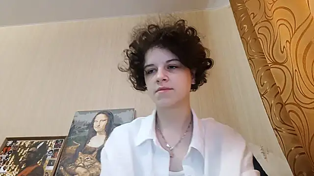 JesseniaHanney online show from October 20, 2025, 8:04 am