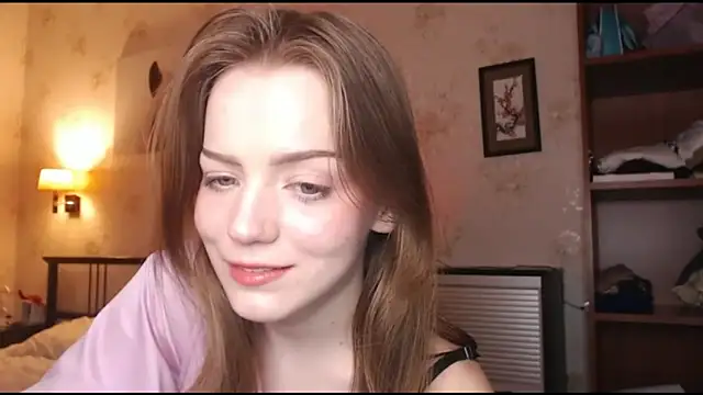 Olivia Mensy online show from October 15, 2025, 9:42 am